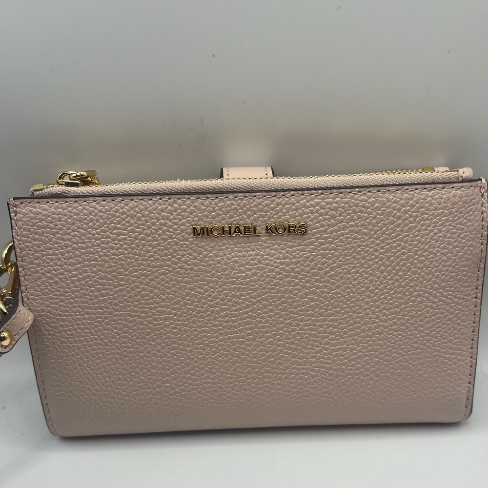 Michael Kors Adele Double-Zip Pebble Leather Phone Wristlet - SOFT PINK/GOLD